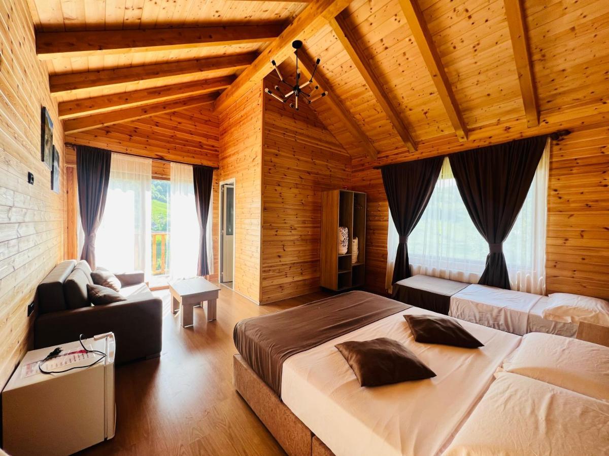 Bujtina Tradicionale Hotell Lepushe Exteriör bild